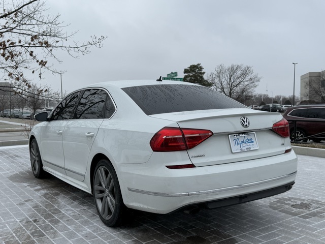 2016 Volkswagen Passat 1.8T R-Line 6