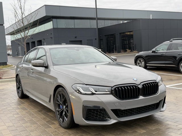 2022 BMW 5 Series M550i xDrive 3