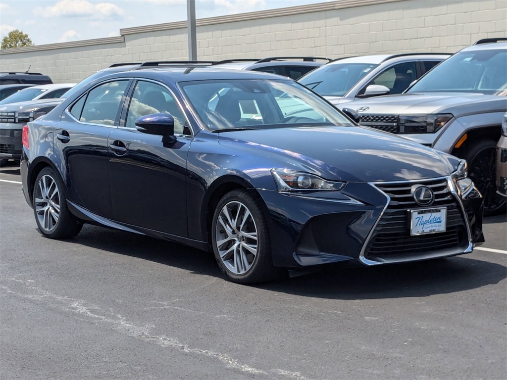 2018 Lexus IS 300 3