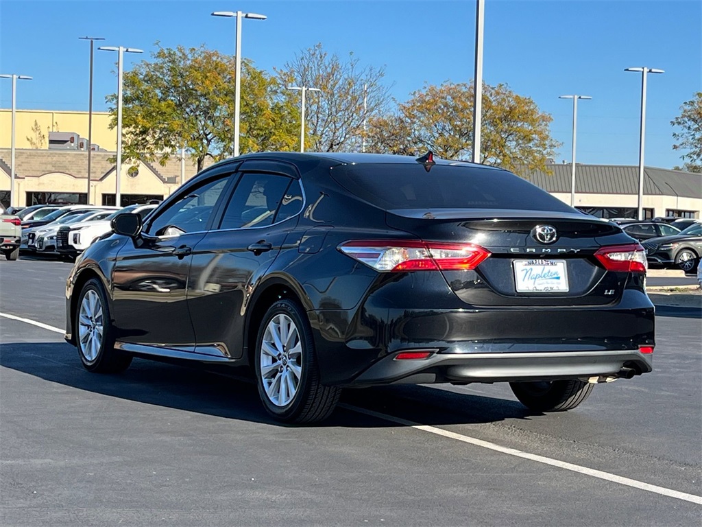 2018 Toyota Camry LE 3