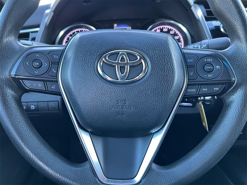 2018 Toyota Camry LE 15