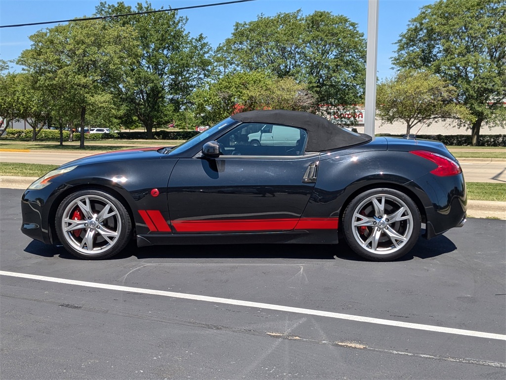 2011 Nissan 370Z Touring 8