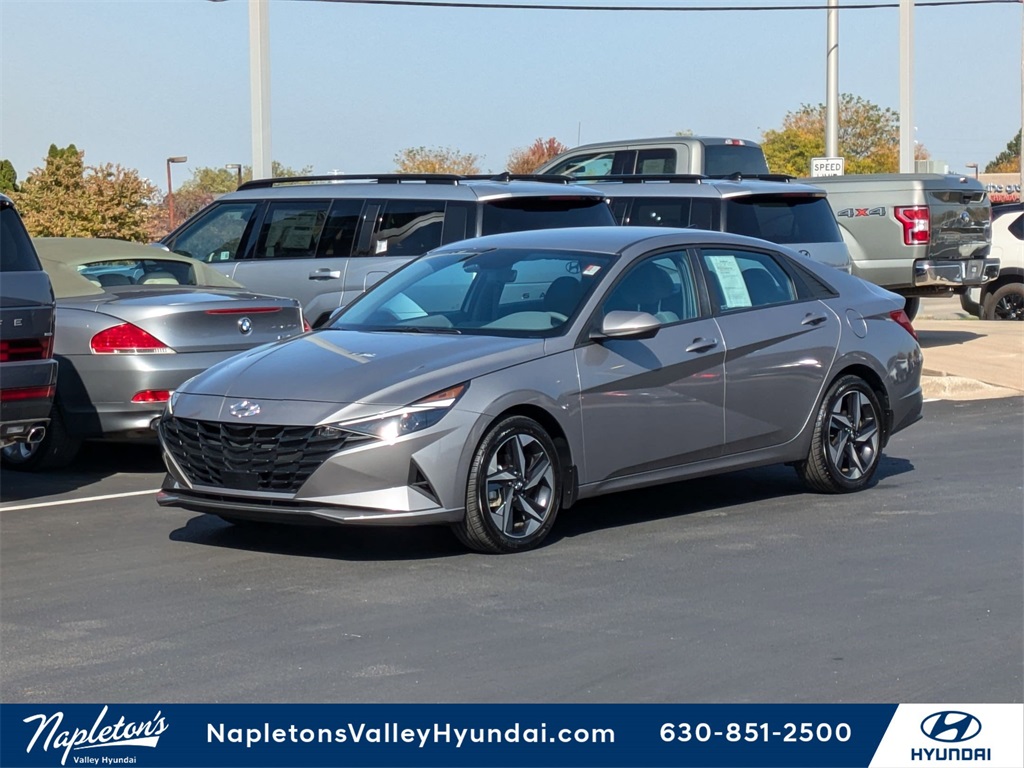 2023 Hyundai Elantra SEL 1