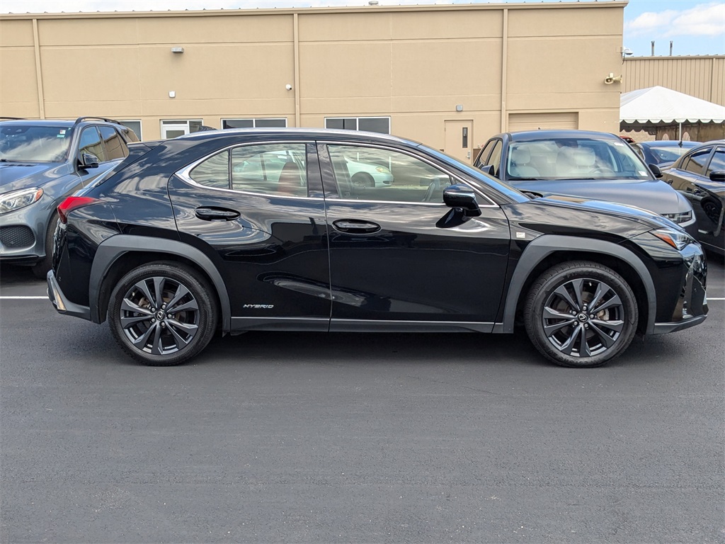 2021 Lexus UX 250h F SPORT 3