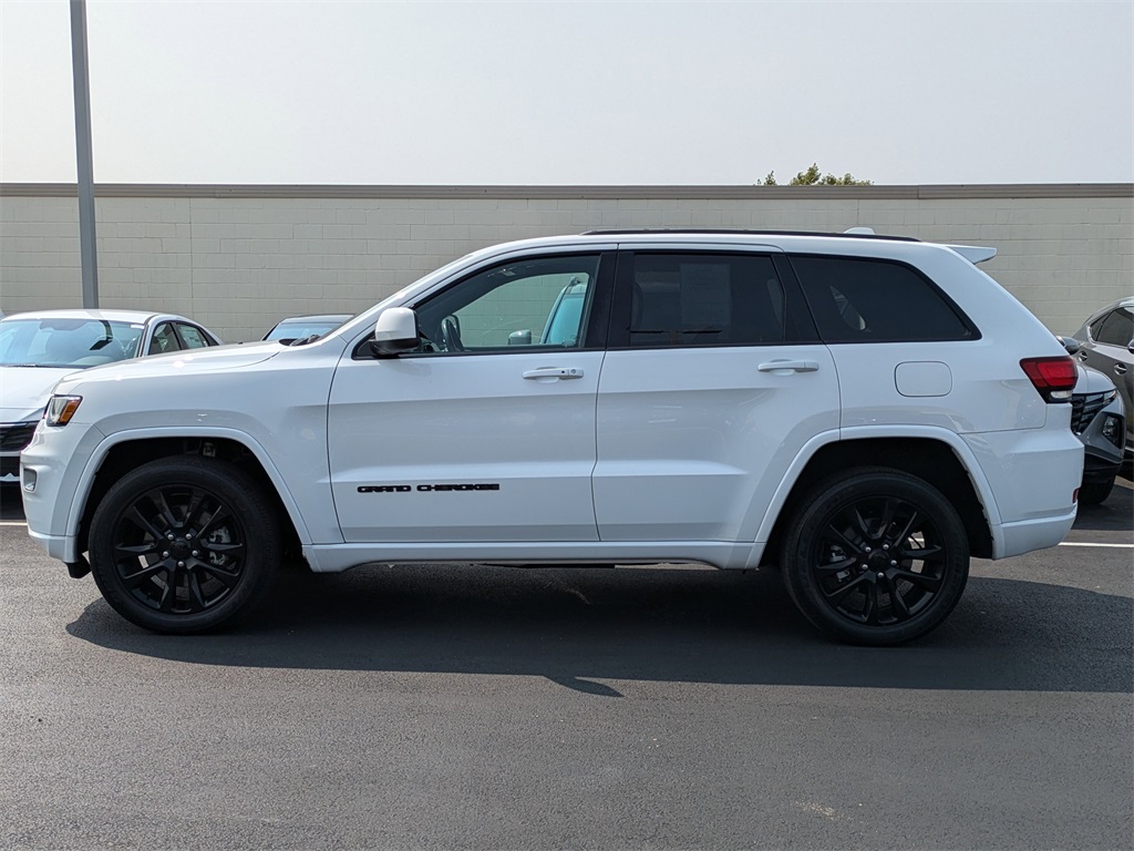 2021 Jeep Grand Cherokee Laredo X 8