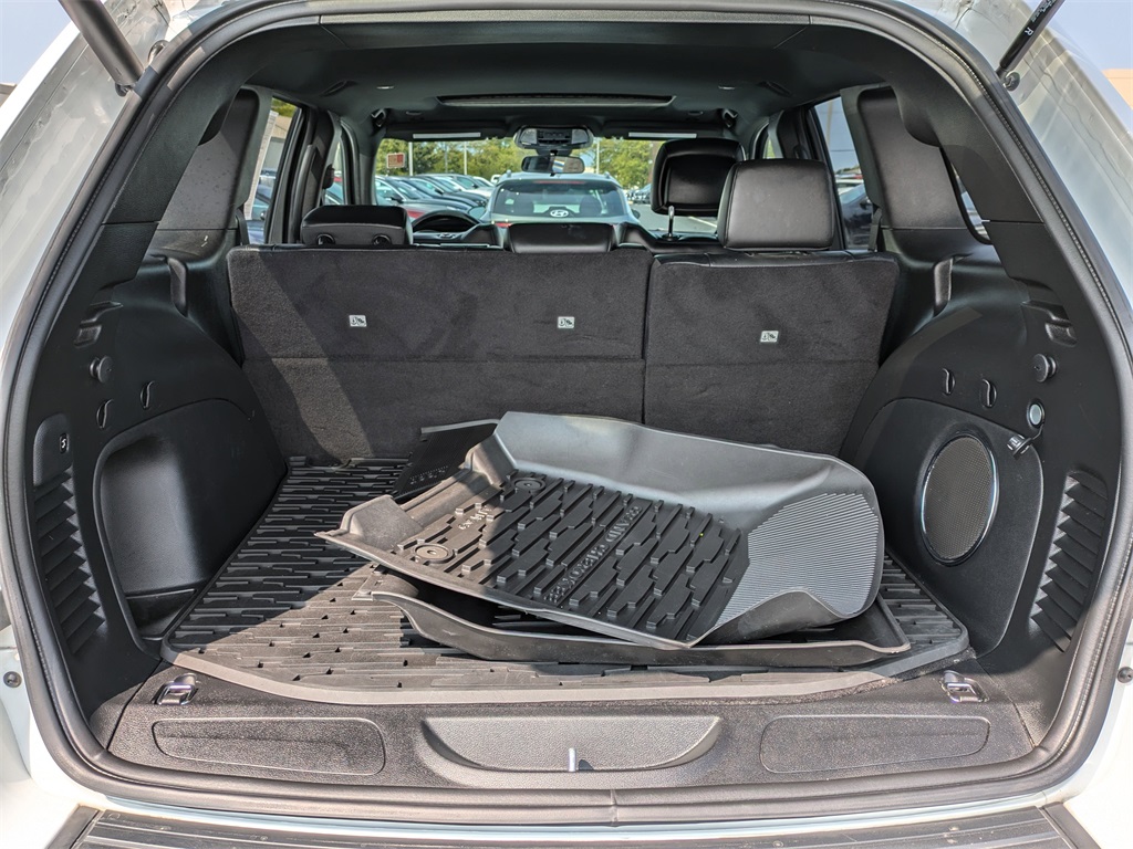 2021 Jeep Grand Cherokee Laredo X 23