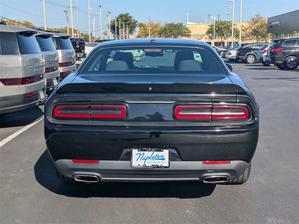 2019 Dodge Challenger SXT 4