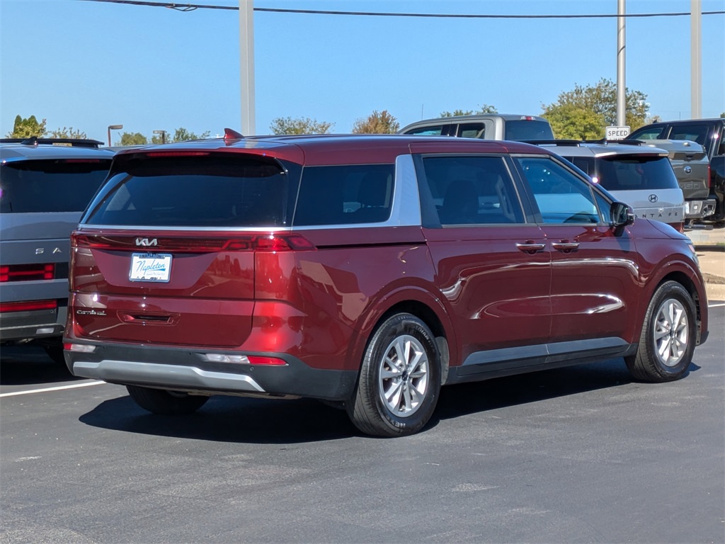 2022 Kia Carnival LXS 5