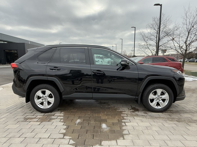 2021 Toyota RAV4 XLE 4