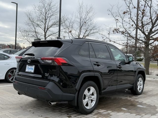 2021 Toyota RAV4 XLE 5