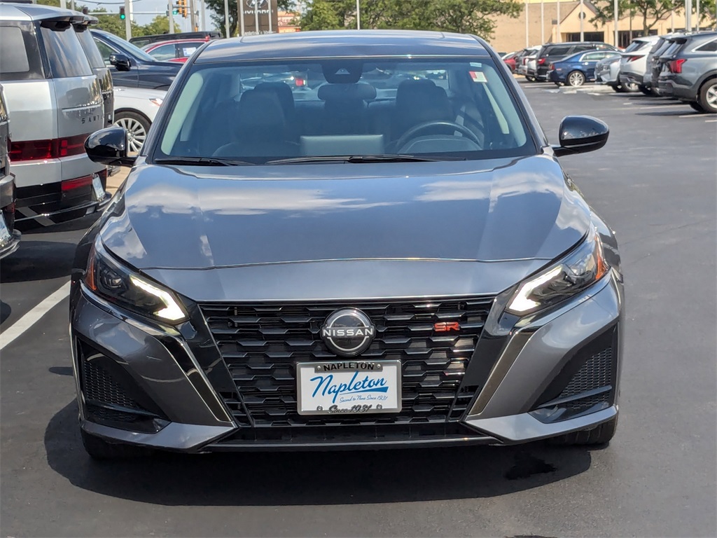 2023 Nissan Altima 2.5 SR 2