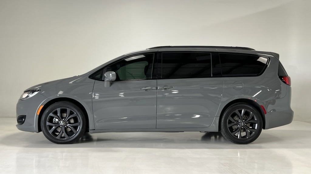 2020 Chrysler Pacifica Touring L Plus 3