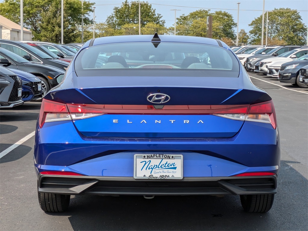 2023 Hyundai Elantra SE 6