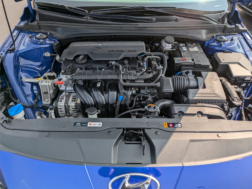 2023 Hyundai Elantra SE 28