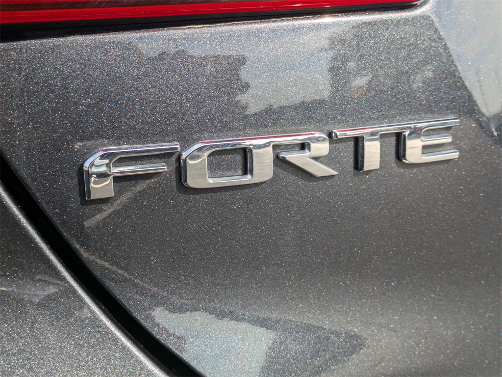 2020 Kia Forte GT-Line 24