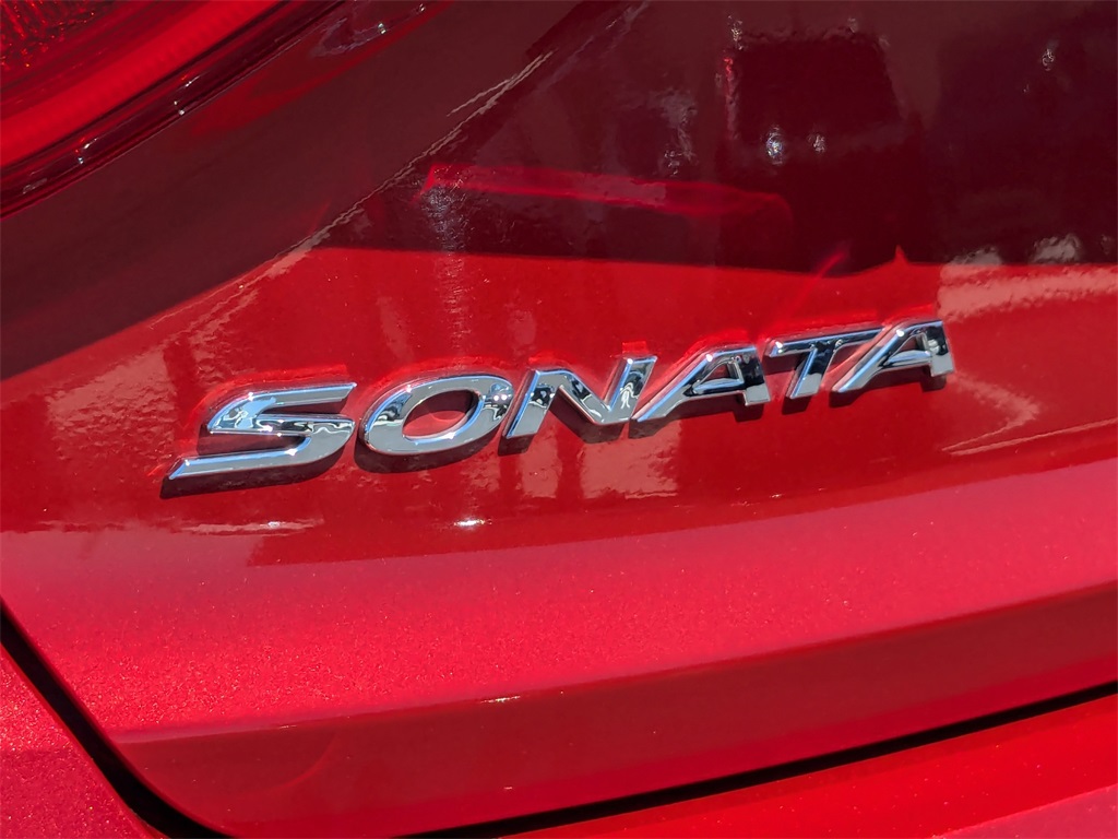 2017 Hyundai Sonata Base 22