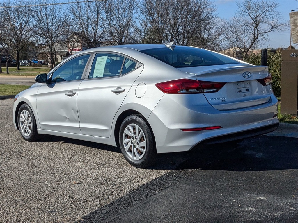 2018 Hyundai Elantra SE 3