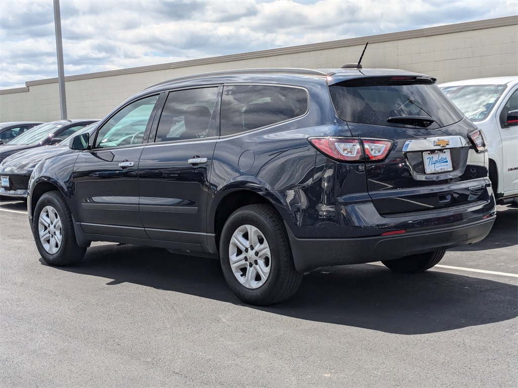 2016 Chevrolet Traverse LS 7