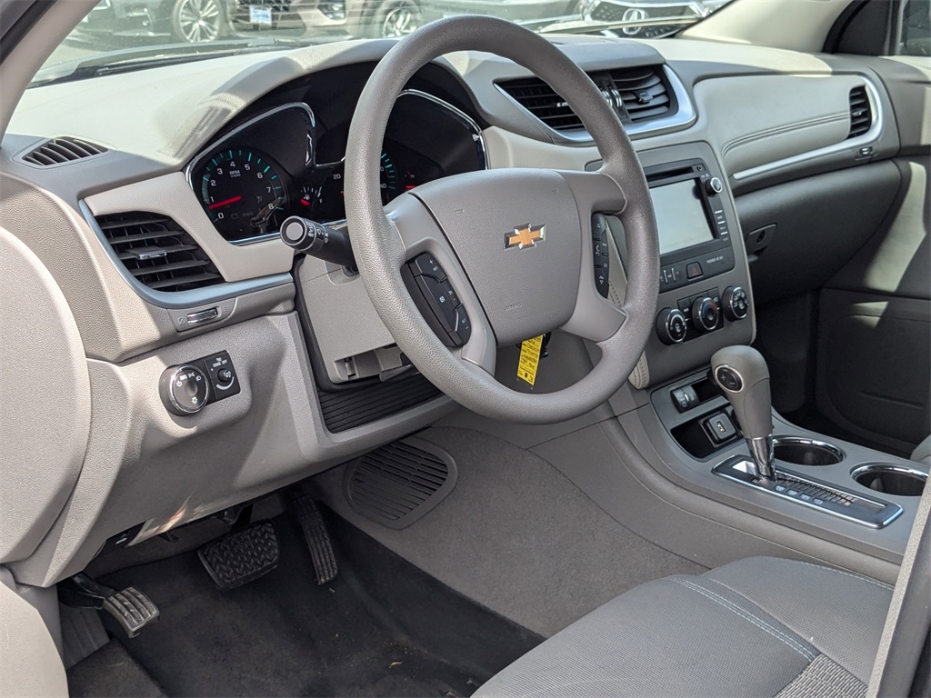 2016 Chevrolet Traverse LS 10