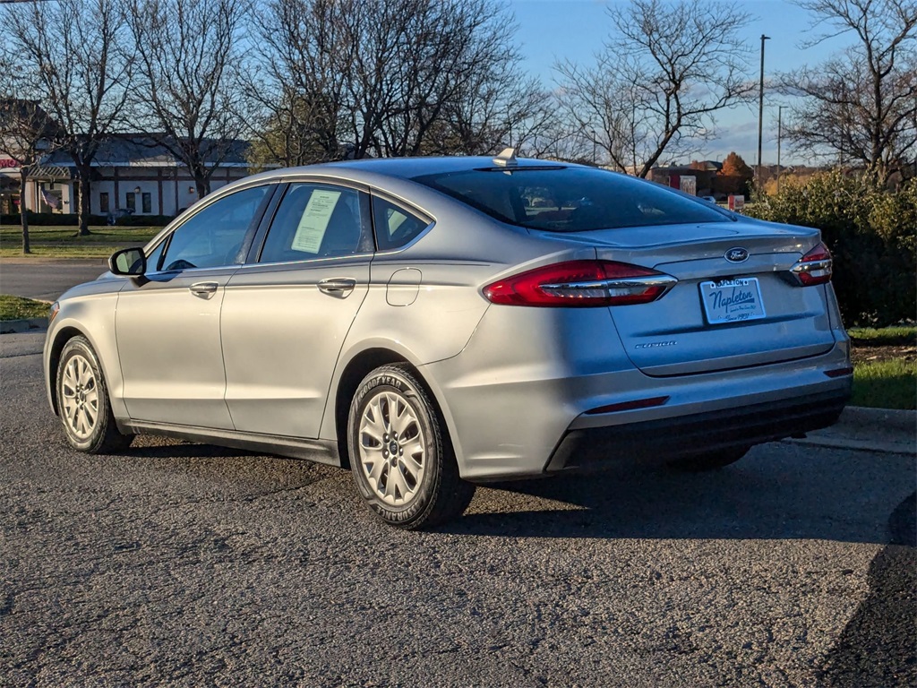 2020 Ford Fusion S 3