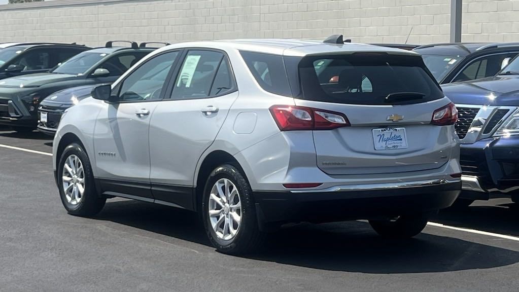 2018 Chevrolet Equinox LS 4