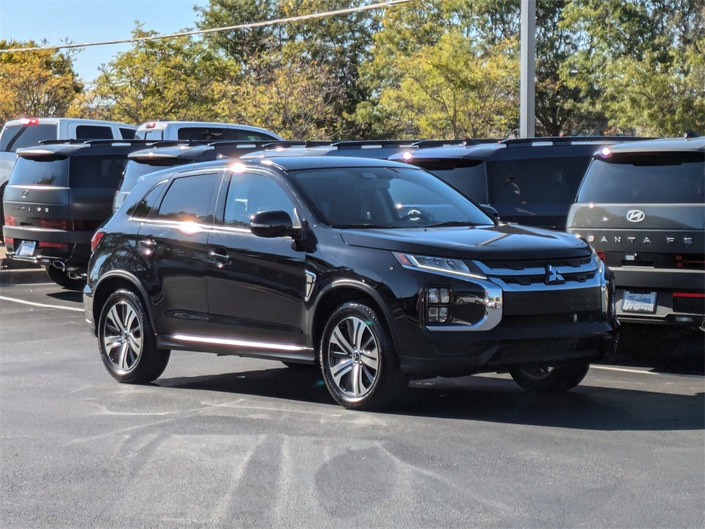 2020 Mitsubishi Outlander Sport 2.0 SE 3