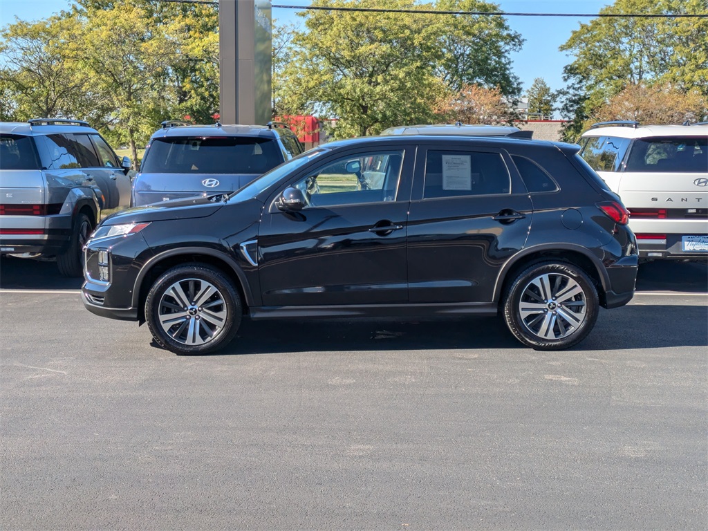 2020 Mitsubishi Outlander Sport 2.0 SE 8