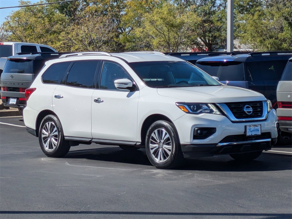 2019 Nissan Pathfinder SV 3