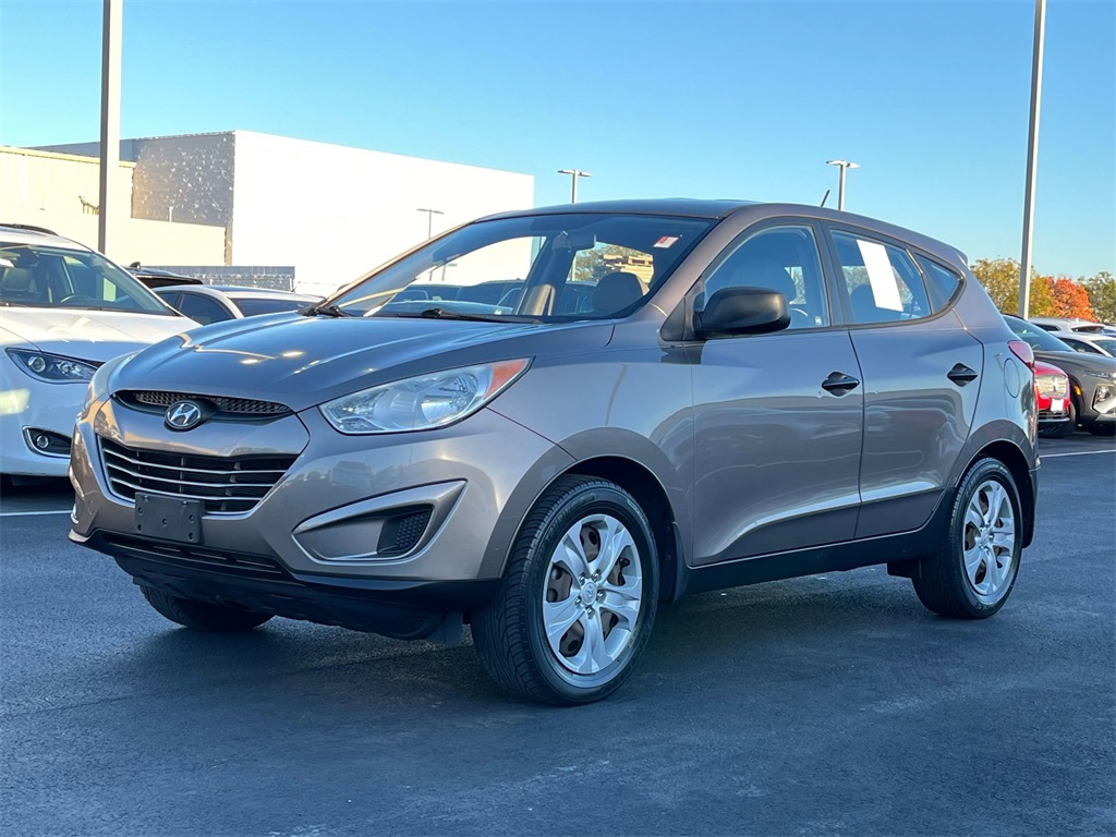 2011 Hyundai Tucson GL 3