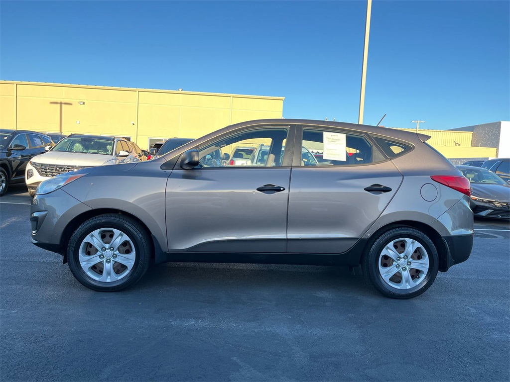 2011 Hyundai Tucson GL 4