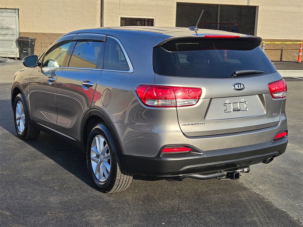 2017 Kia Sorento L 25