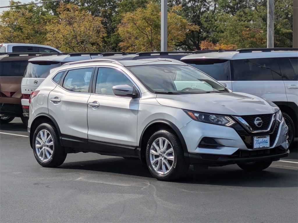 2020 Nissan Rogue Sport SV 3