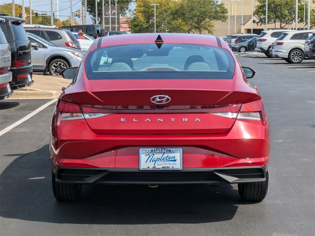 2022 Hyundai Elantra SEL 6