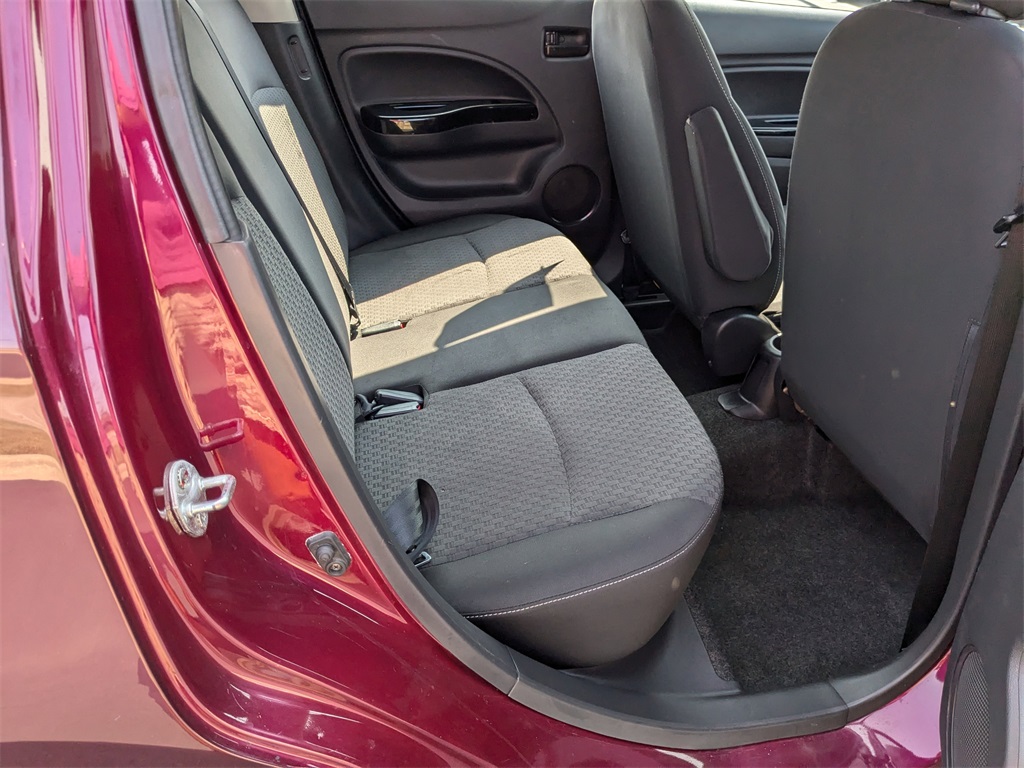 2018 Mitsubishi Mirage SE 24