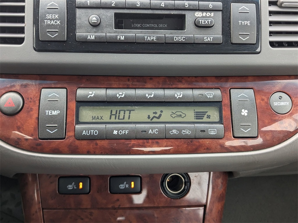 2005 Toyota Camry XLE 17