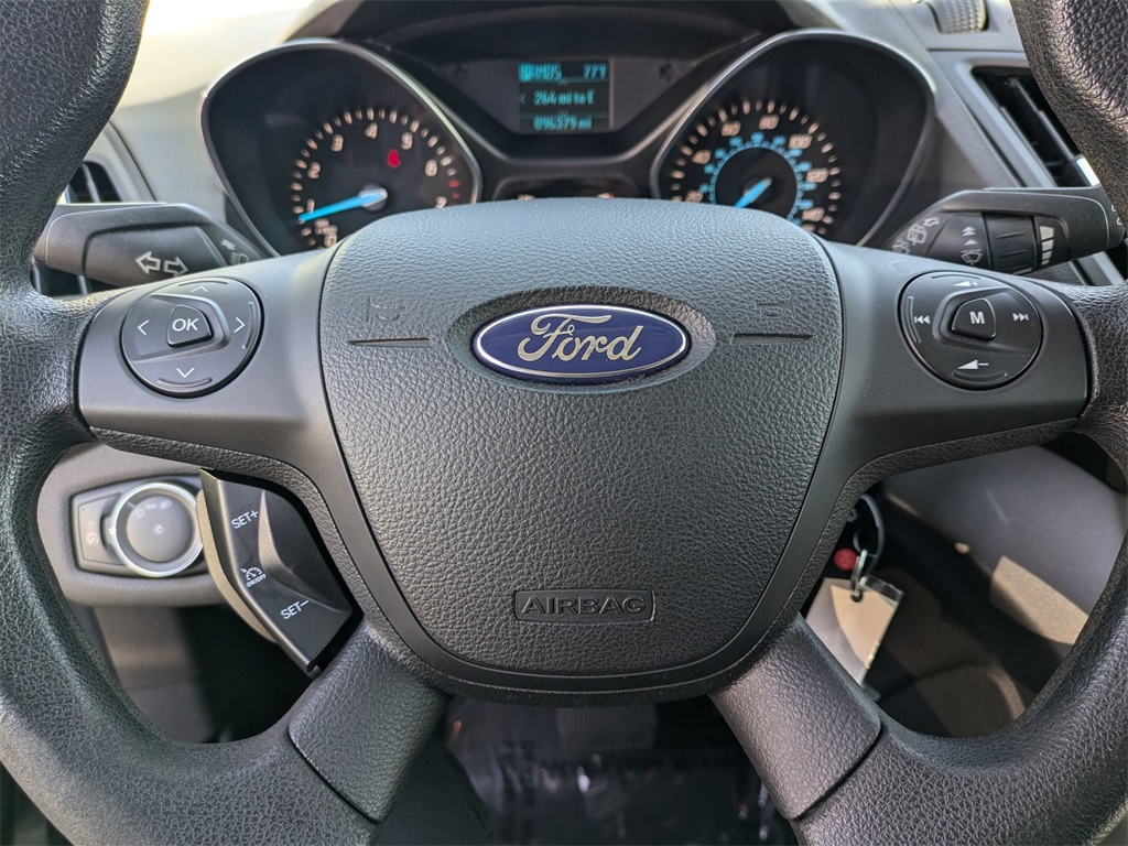 2013 Ford Escape S 14