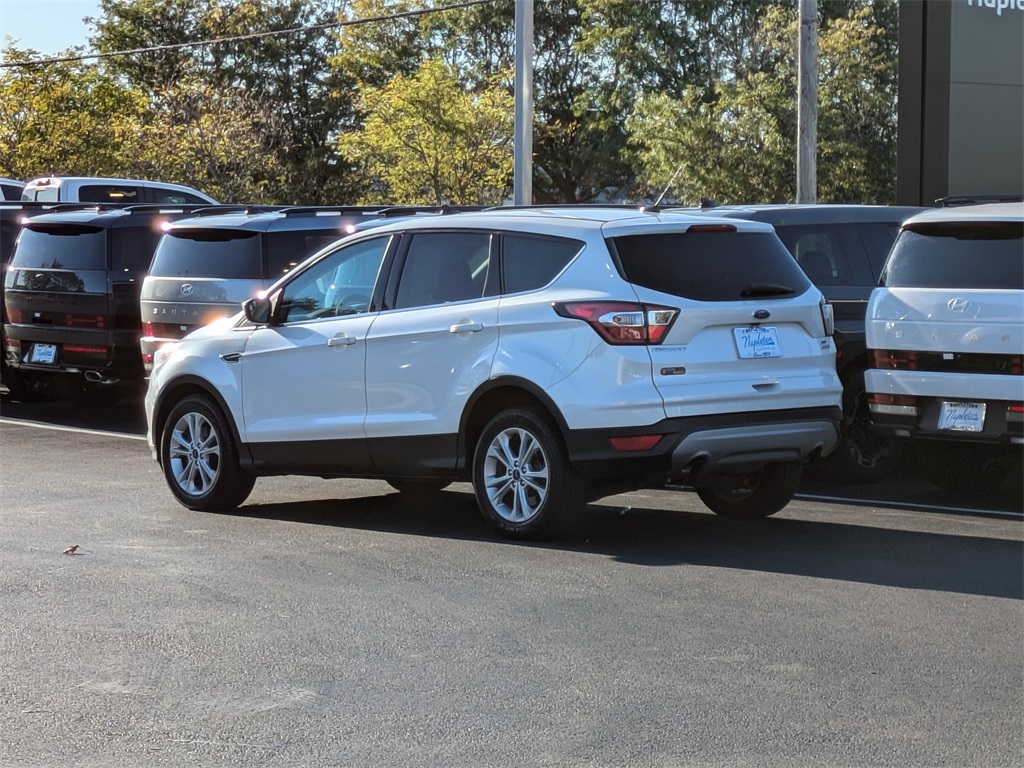 2017 Ford Escape SE 7