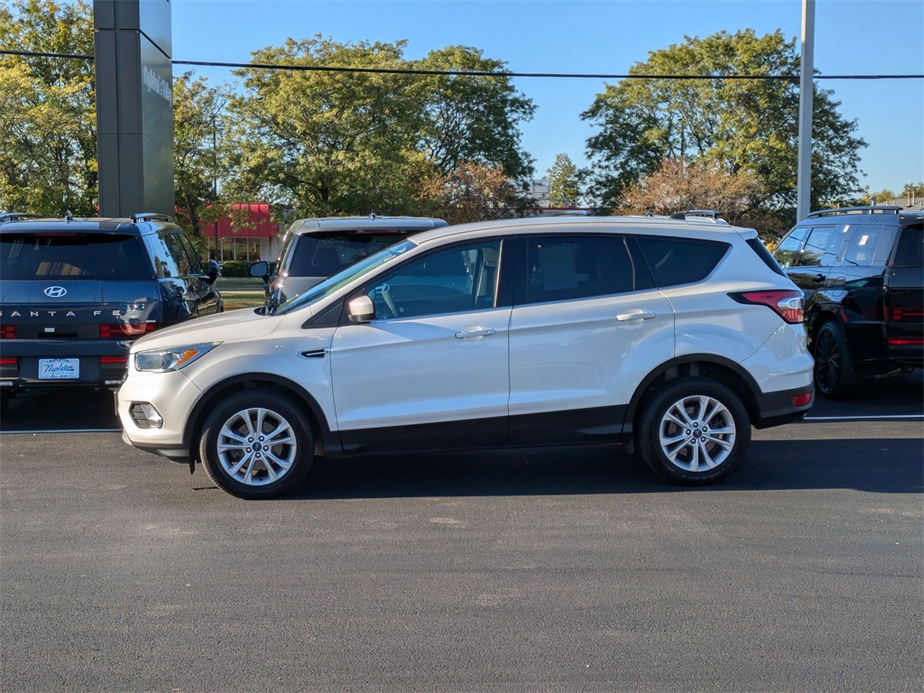 2017 Ford Escape SE 8