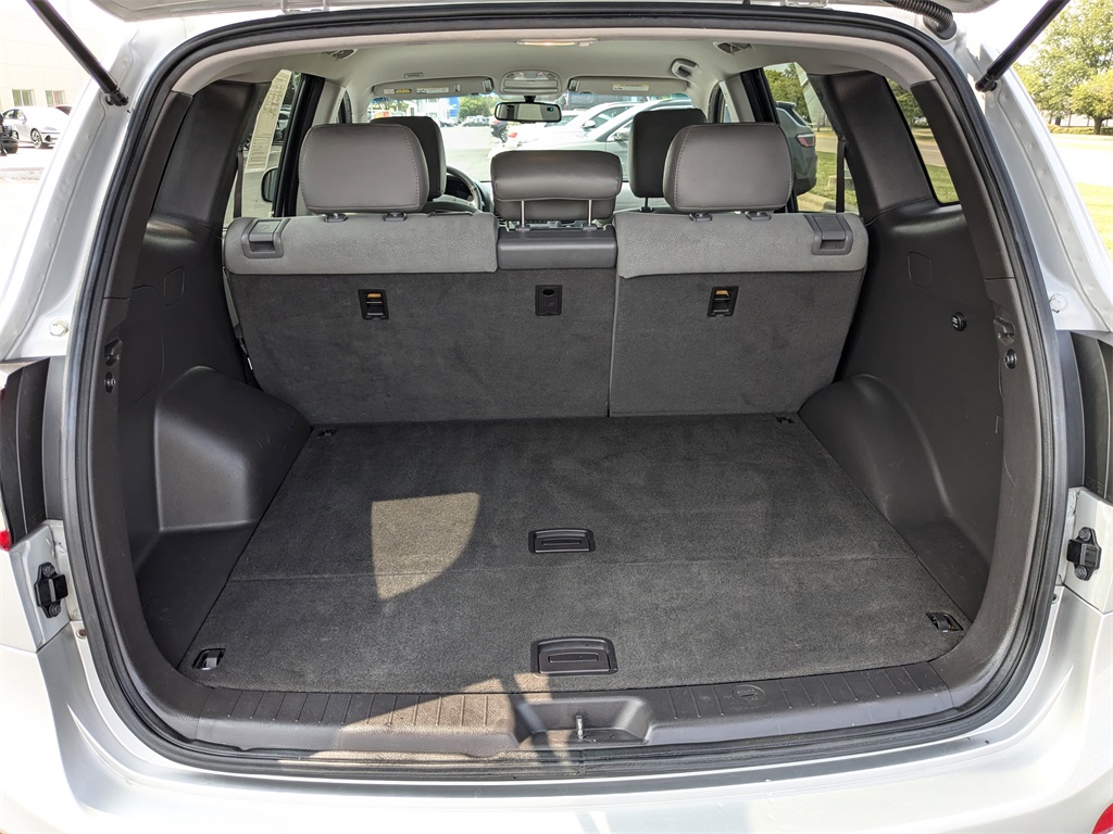 2012 Hyundai Santa Fe SE 22