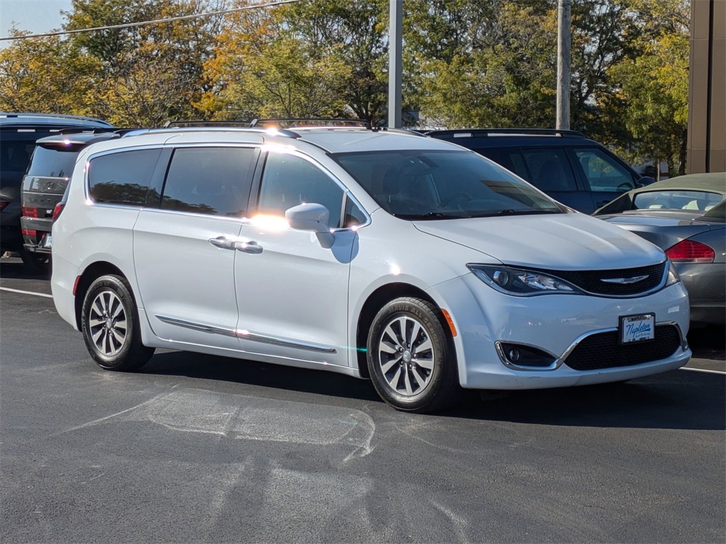 2020 Chrysler Pacifica Touring L Plus 5