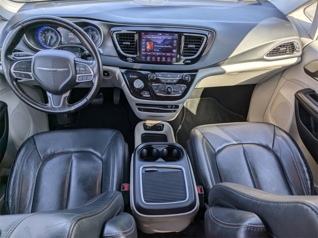 2020 Chrysler Pacifica Touring L Plus 13