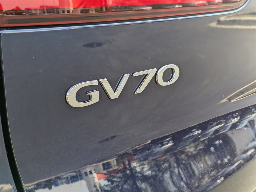 2024 Genesis GV70 2.5T 23