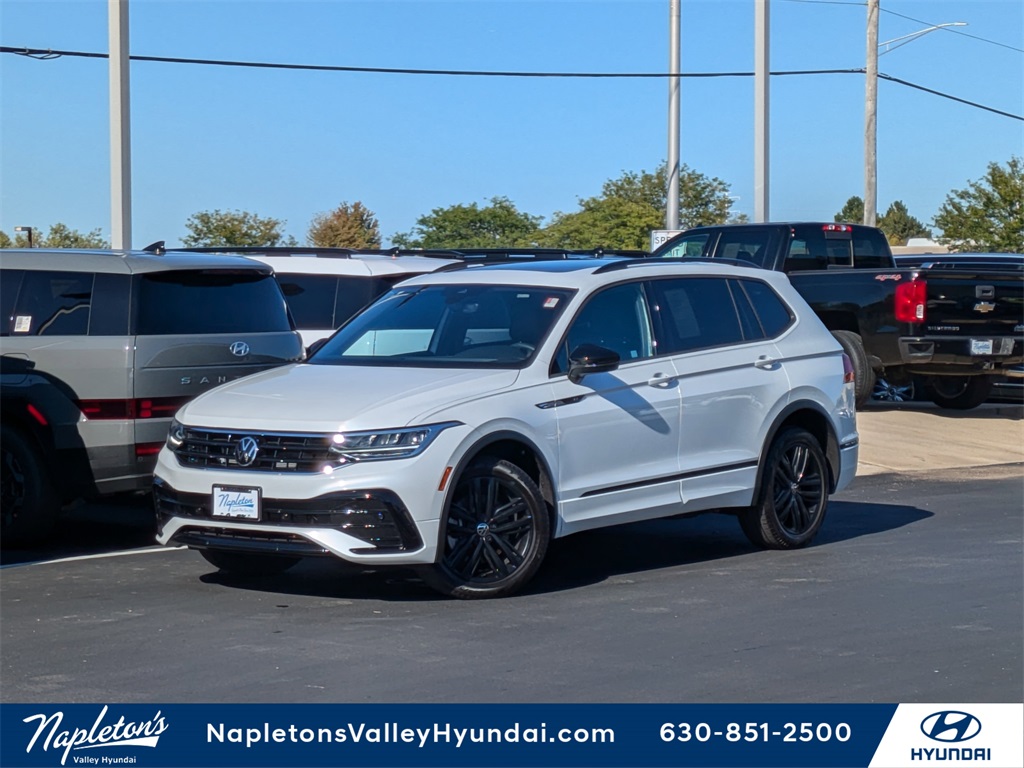 2022 Volkswagen Tiguan 2.0T SE R-Line Black 1