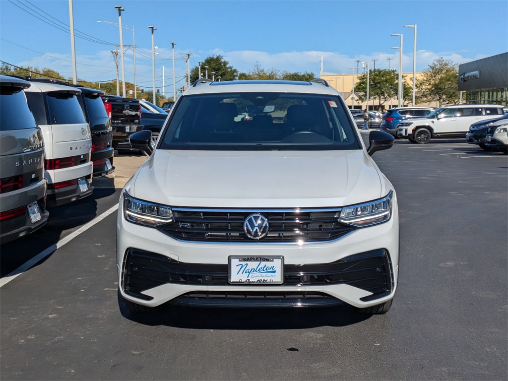 2022 Volkswagen Tiguan 2.0T SE R-Line Black 2