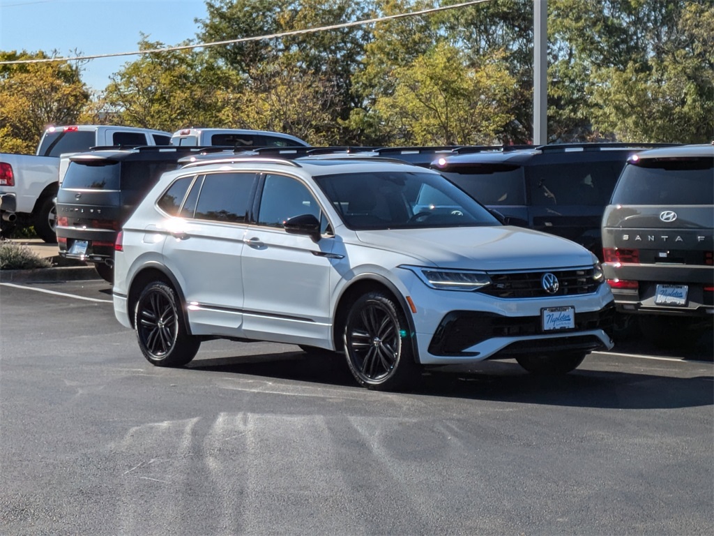 2022 Volkswagen Tiguan 2.0T SE R-Line Black 3