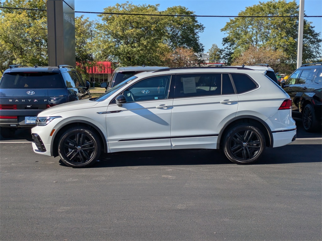 2022 Volkswagen Tiguan 2.0T SE R-Line Black 8