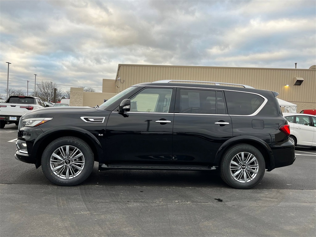 2019 INFINITI QX80 LUXE 2