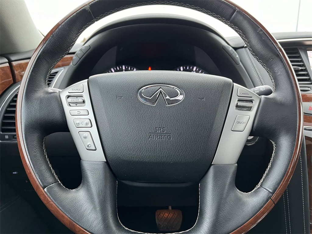 2019 INFINITI QX80 LUXE 16