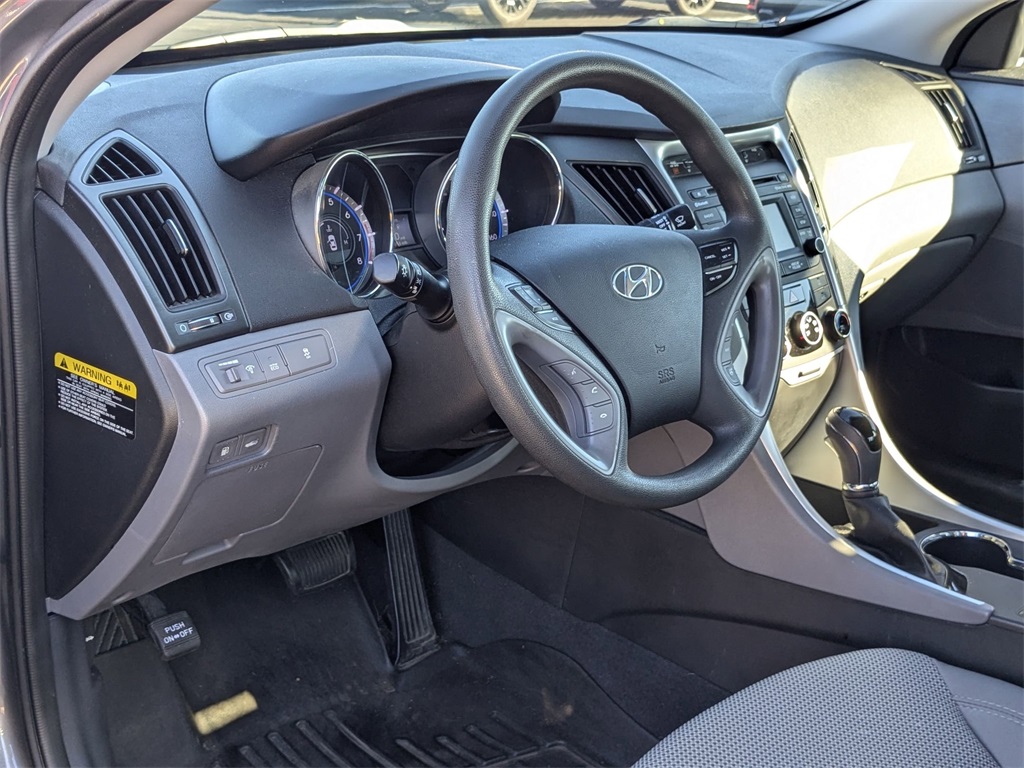 2014 Hyundai Sonata GLS 9