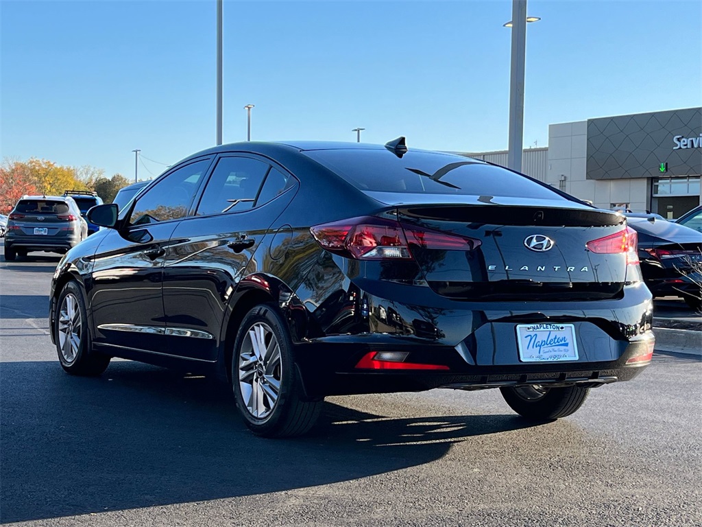 2020 Hyundai Elantra SEL 3